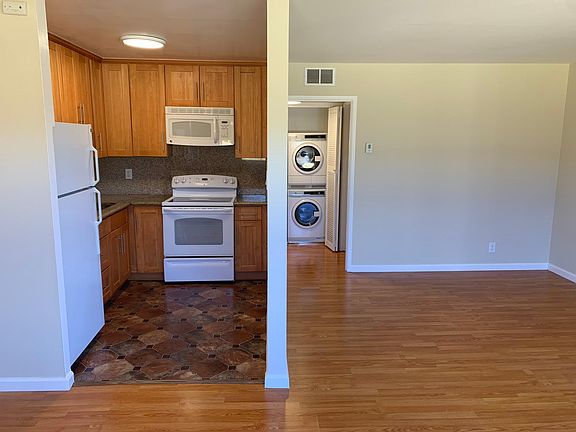 2nd image of 1114 Village Dr APT 10