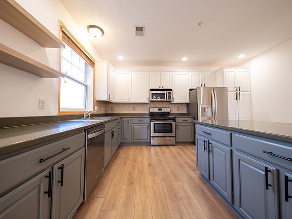 5th image of 11345 Stratton Ave