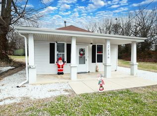 2436 N Kellett Ave, Springfield, MO 65803