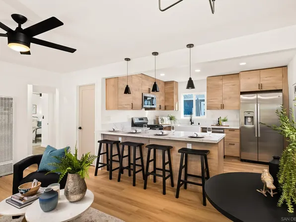 205 E California Ave, Vista, CA 92084