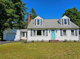 7 Oak St, Raynham, MA 02767