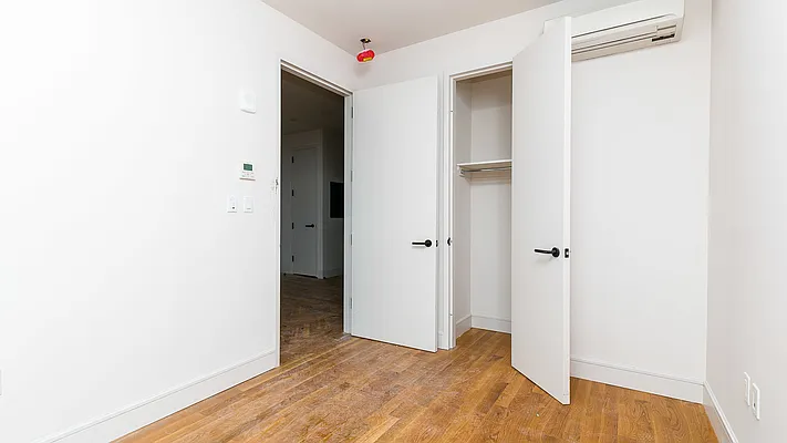 Rented by Nooklyn NYC LLC | media 41