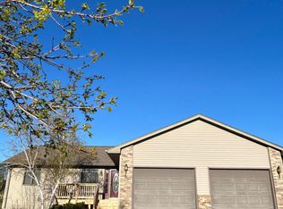 400 Charles St, Mitchell, SD 57301