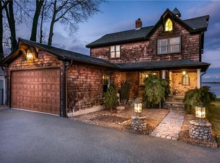 171 Charlotte Dr, Warwick, RI 02818