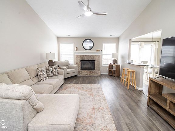5th image of 7816 Harcourt Springs Ct
