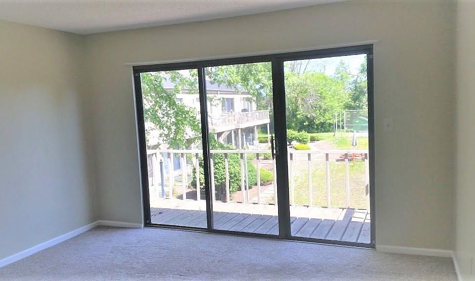 2424 E Tennis Ct Bay City MI Zillow