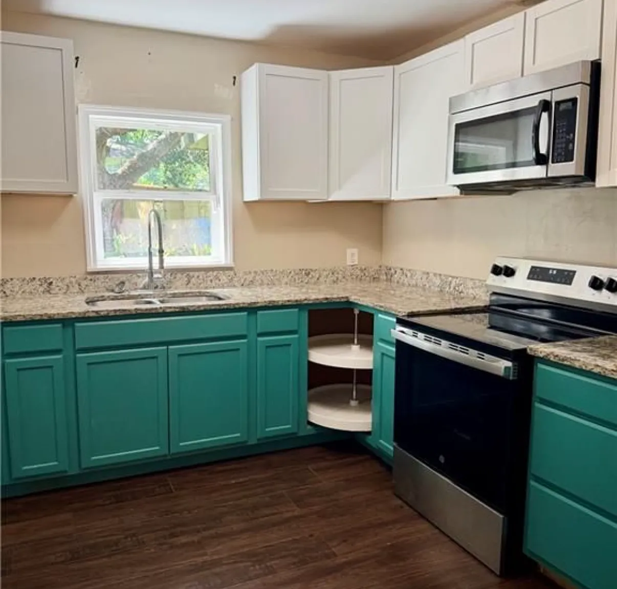 3 bed, 1360 sqft, $1,425 — Photo 3