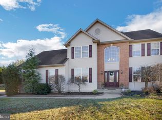 61 Lake Narraticon Dr, Woolwich Township, NJ 08085