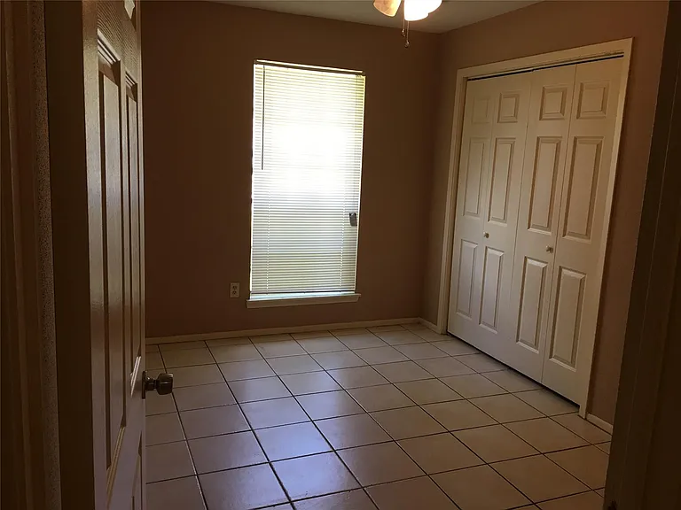6219 Westbranch Dr — Photo 3