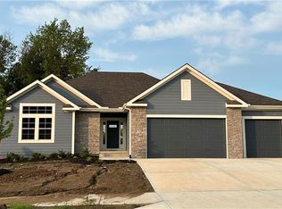 1001 Meadowbrook Dr, Kearney, MO 64060