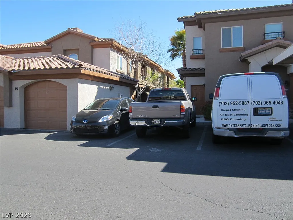 3 bed, 2.0 bath, 1262 sqft, $1,550 — Photo 2