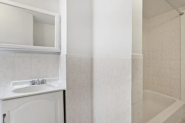 Rented by Zumper Inc | media 43