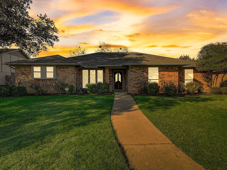 2233 Farrington Ln, Hurst, TX 76054 | Zillow