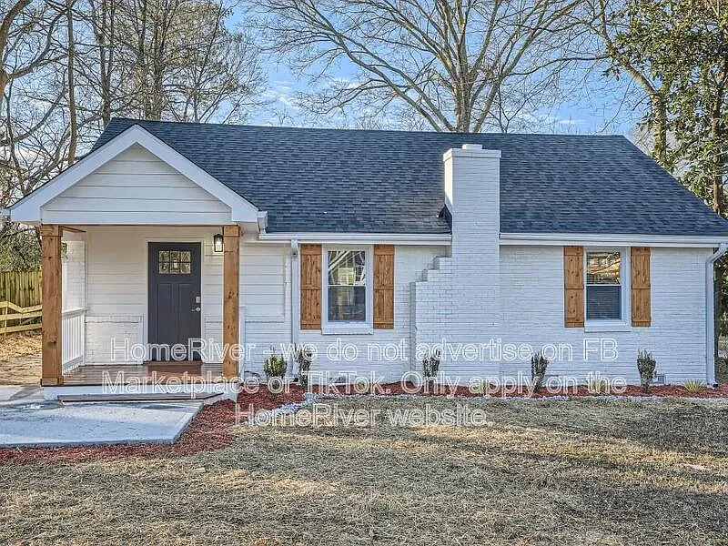 881 McWilliams Rd SE
