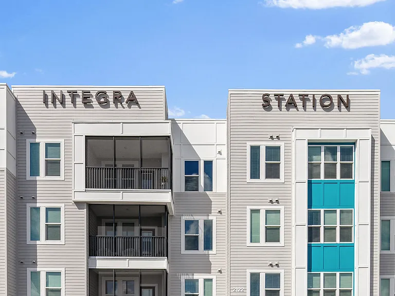 Integra Station 2114 — Photo 24