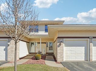 726 Clardell Dr, Sun Prairie, WI