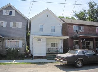 18 Locust St, Uniontown, PA 15401