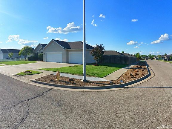 2nd image of 2993 Jack Cir
