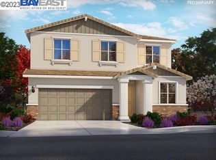 831 Helmsley Dr, Vacaville, CA 95687