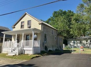 119 James St, Acushnet, MA 02743