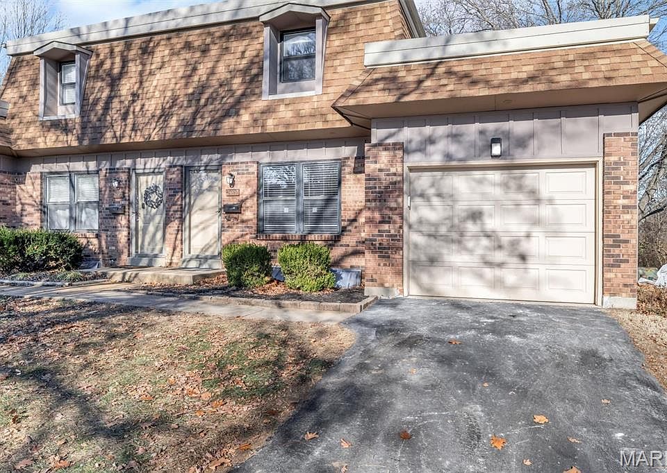 1st image of 2499 Dordogne Dr