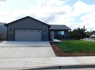 103 Streamside Ln, Winston, OR 97496