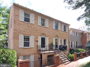 3227 Sutton Pl NW APT A, Washington, DC 20016
