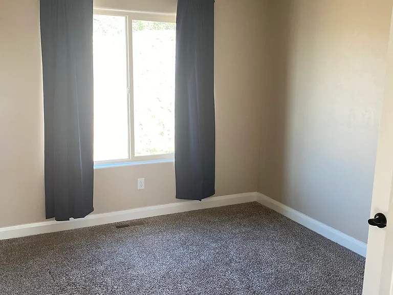 1661 S East Canyon Dr — Photo 13