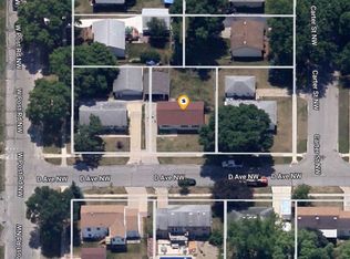 5411 D Ave NW, Cedar Rapids, IA 52405