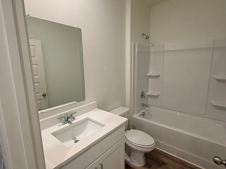 732 Empire Ave — Photo 12