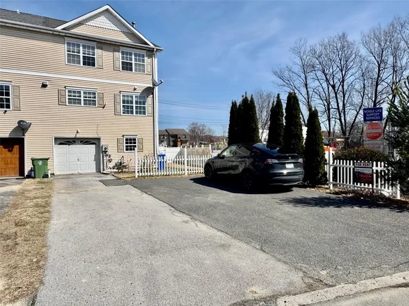 29 Peach Place, Middletown, NY 10940