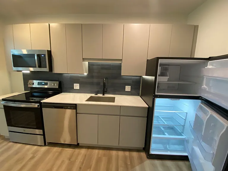 One Park Apartments — Photo 16