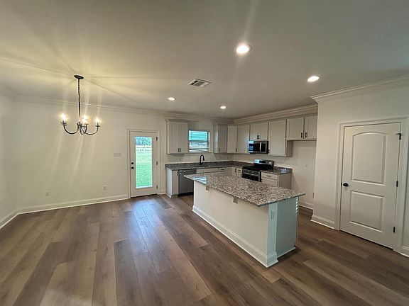2nd image of 1403 Tina St