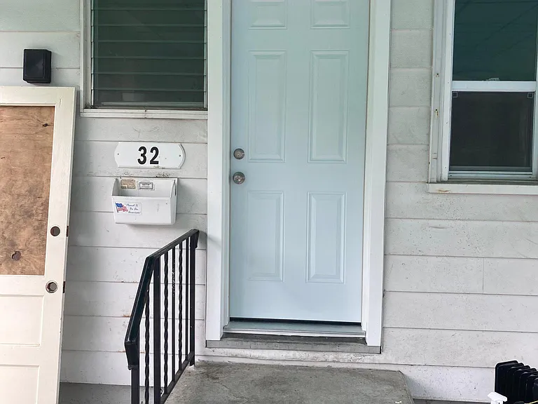32 S Main St — Photo 3