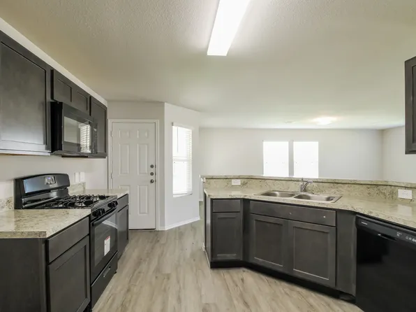 2401 Flathead Dr, Conroe, TX