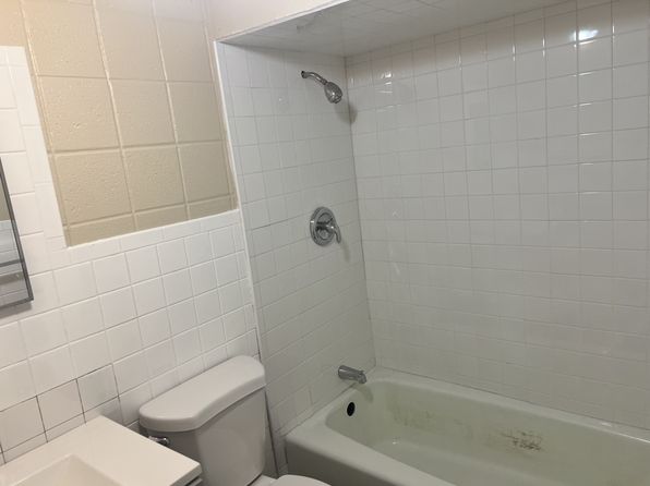 1114 E Morton Ave #24