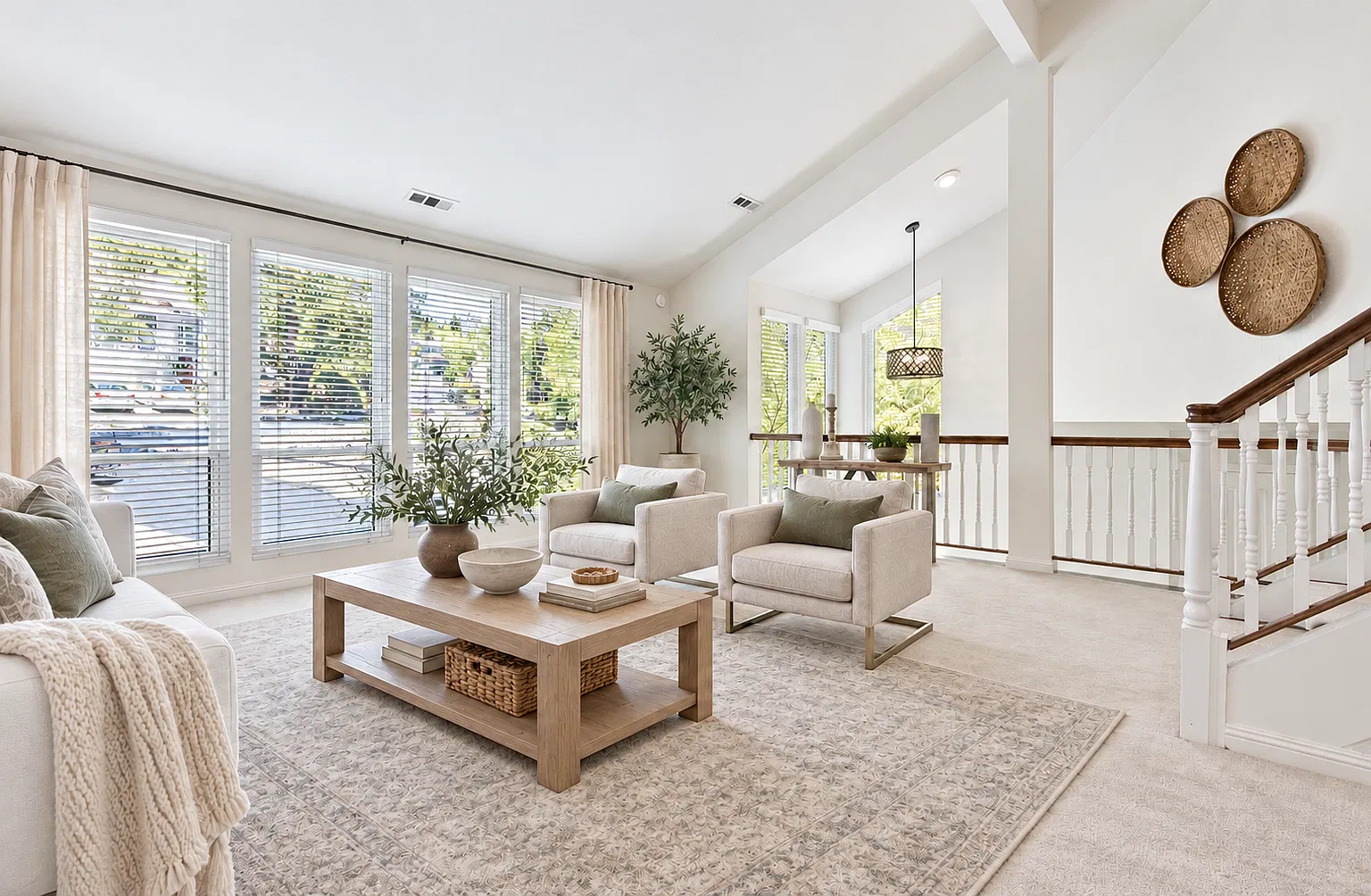 3 bed, 2000 sqft, $5,400 — Photo 3
