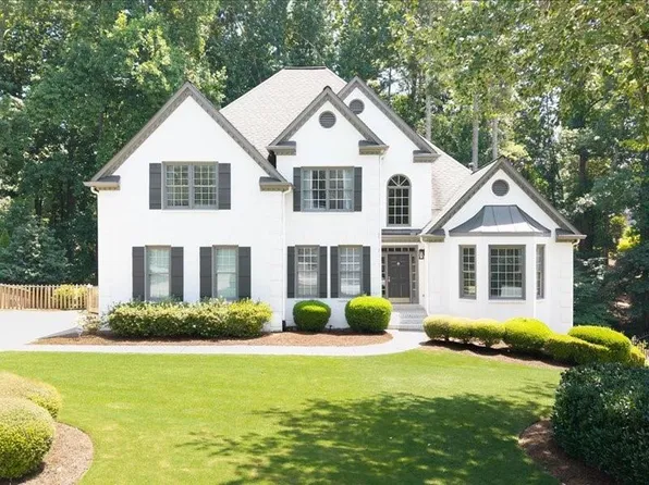 1630 Reindeer Rdg, Alpharetta, GA 30005