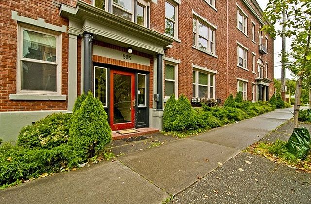 1st image of 901 NE 43rd St APT 207