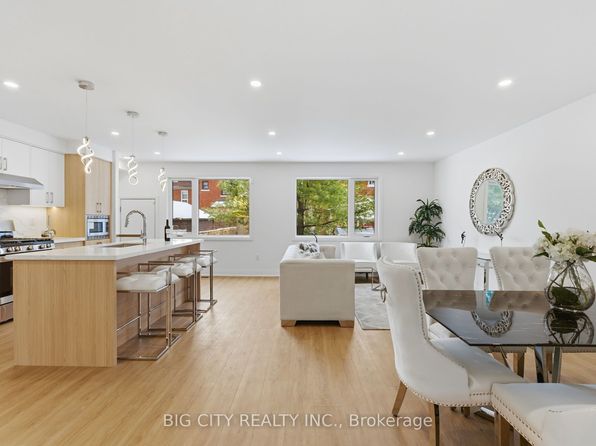 68 Westholme Ave #4, Toronto, ON M6P 3B8