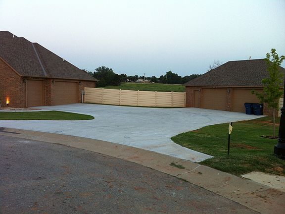 side of house garage & detach garage/workshop