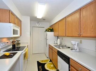 6145 Country Club Dr, Huntington, WV