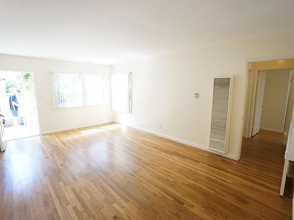 3rd image of 1023 Loring St