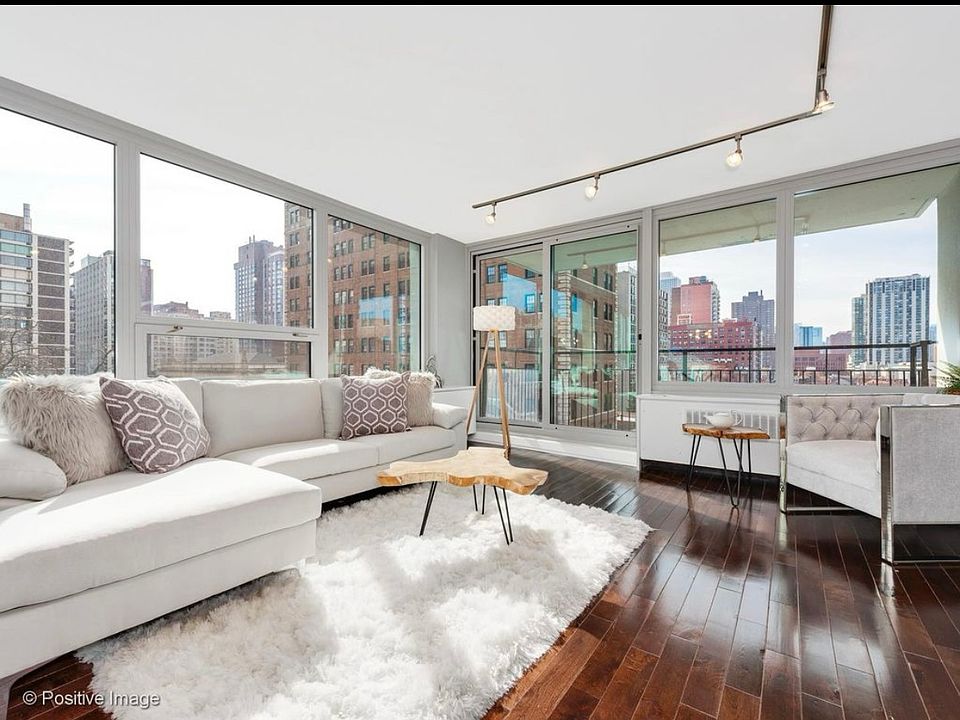 1st image of 88 W Schiller St APT 702L