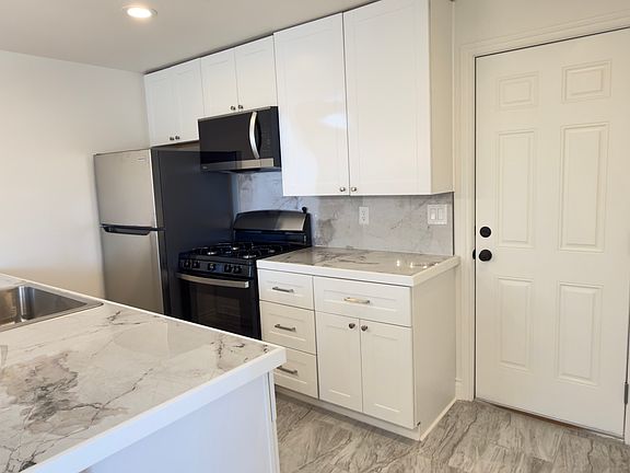 3rd image of 34912 Wildwood Canyon Rd #34918