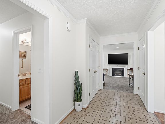 4th image of 3040 Country Woods Ln #13