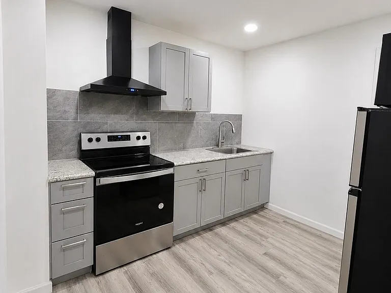 7702 Tower Woods Dr — Photo 26