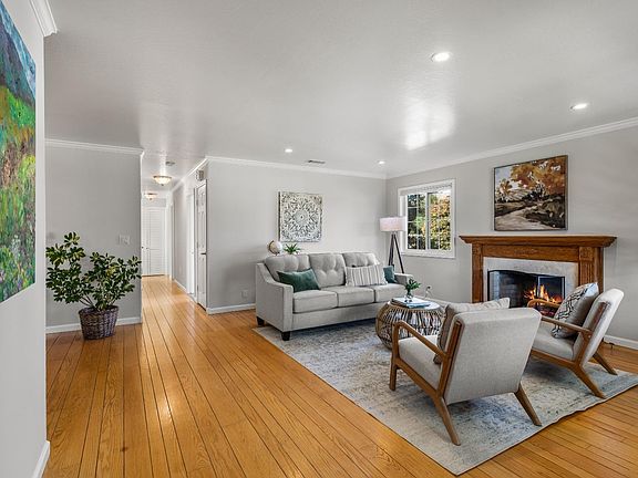 3rd image of 35 Sheila Court