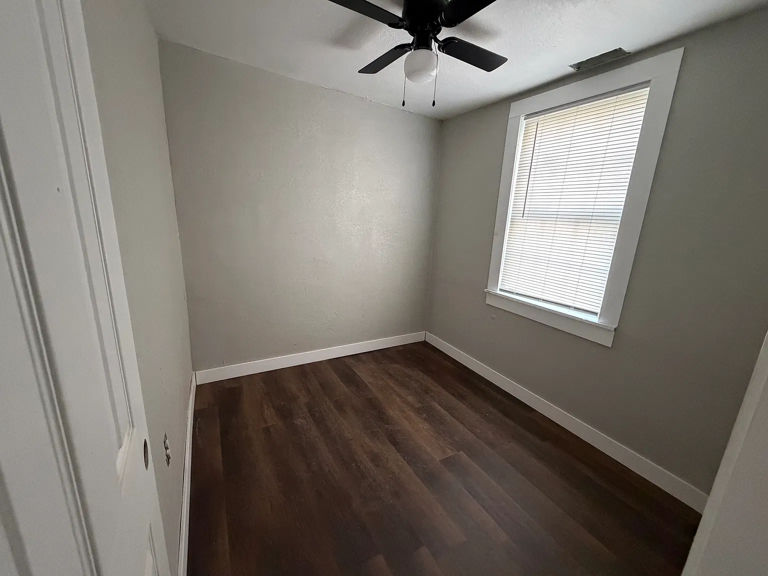 3 bed, 622 sqft, $950 — Photo 2
