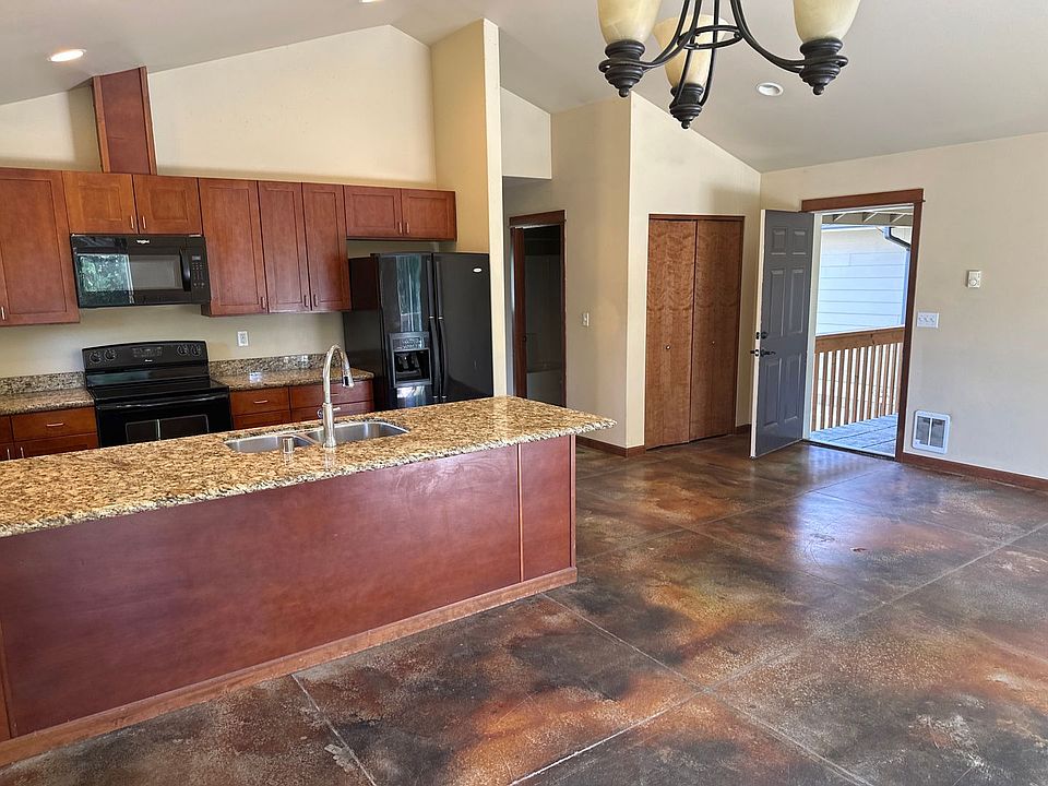 College Way 4 units 3310 E College Way Mount Vernon WA Zillow